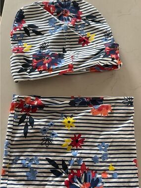 TC Navy & White Stripe Floral Leggings